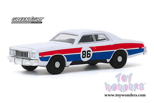 Greenlight - Plymouth Fury #86 - Hazzard County Road Rally (1976, 1/64 scale die cast model car, White/Red/Blue) 30156/48